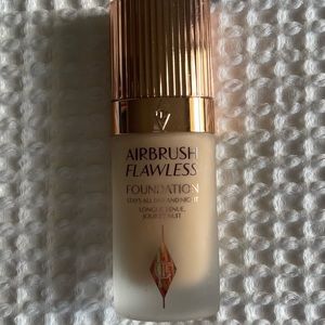 Charlotte Tilbury Airbrush Flawless Foundation